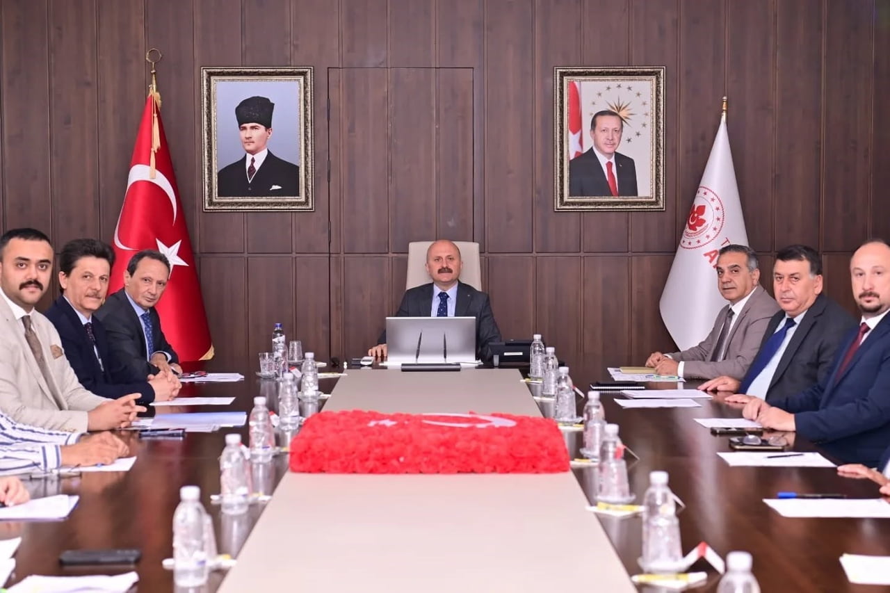 AYDIN VALİSİ DR. OSMAN VAROL BAŞKANLIĞINDA GERÇEKLEŞTİRİLEN TOPRAK KORUMA KURULU TOPLANTISI'NDA...
