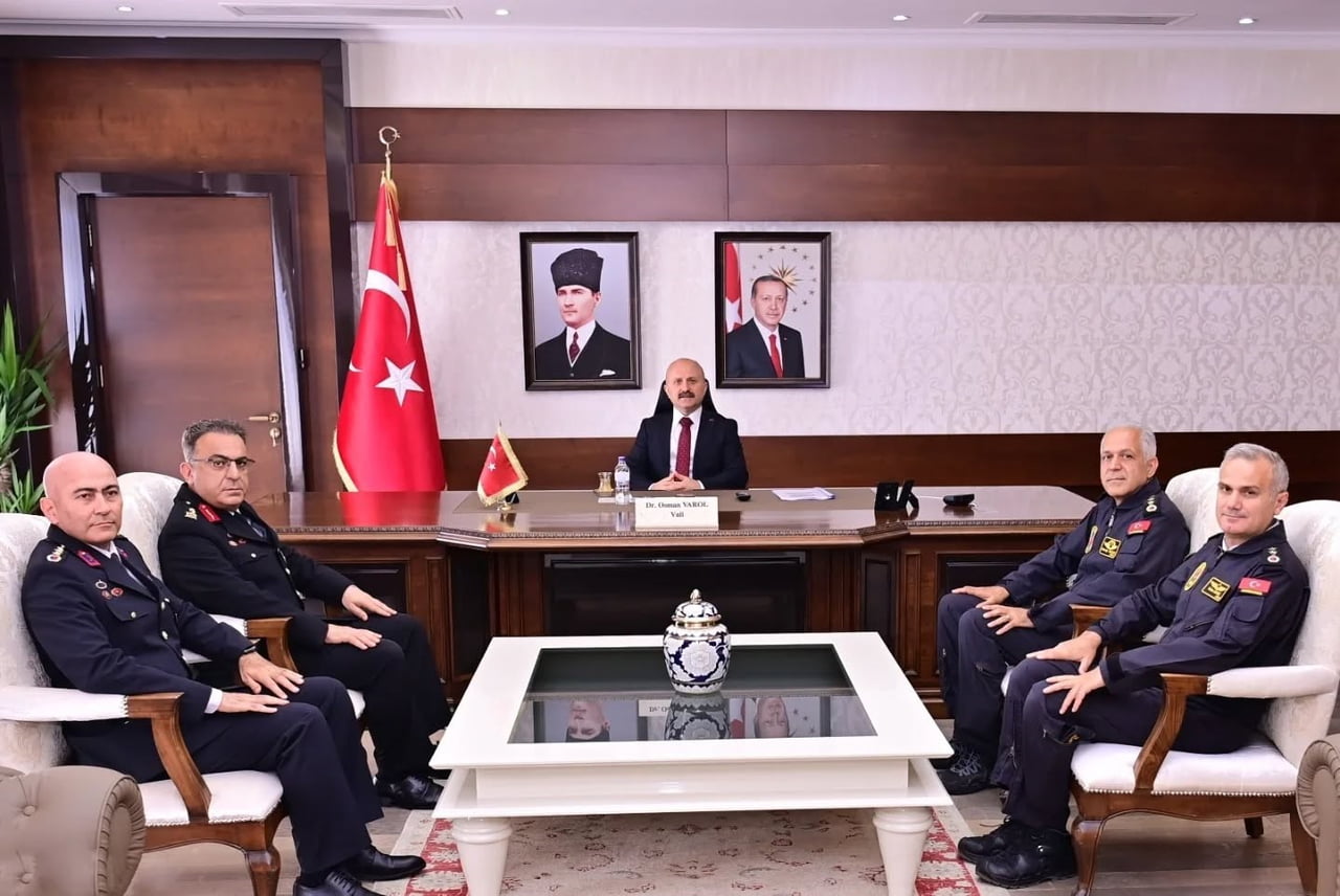 AYDIN VALİSİ DR. OSMAN VAROL, TÜRK JANDARMA TEŞKİLATI'NIN 187. KURULUŞ YIL DÖNÜMÜNÜ TEBRİK EDEREK...