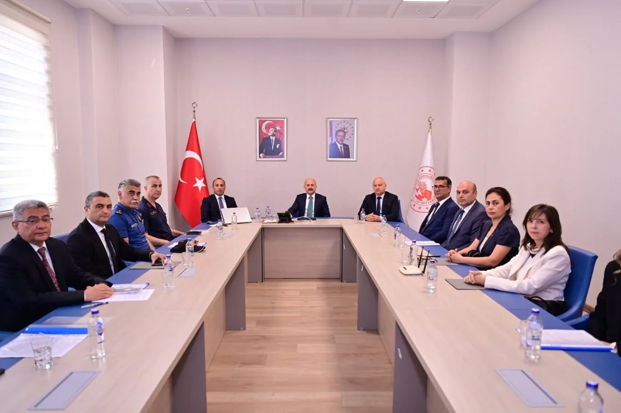 AYDIN VALİSİ VAROL, ÇİNE’DEKİ TOPLANTIDA PROJELERİ DEĞERLENDİRDİ