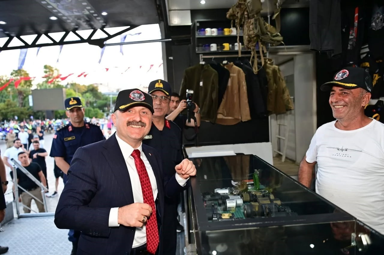AYDIN VALİSİ VAROL, JANDARMANIN ETKİNLİĞİNE KATILDI