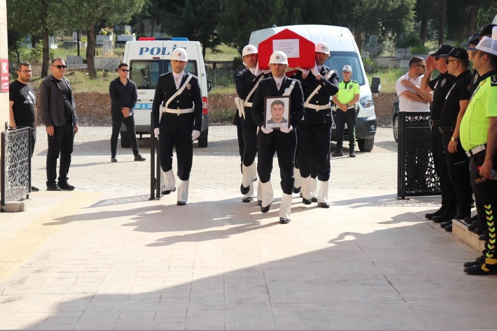 AYDINLI ŞEHİT POLİS MEMURU DENİZLİ’DE TOPRAĞA VERİLDİ