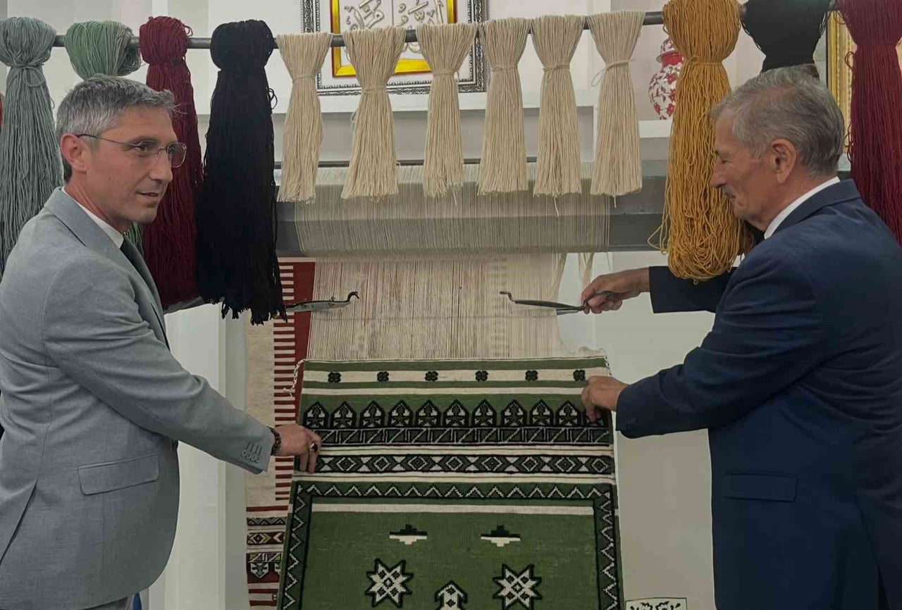 AYDINTEPE'DE YIL SONU SERGİSİ AÇILDI