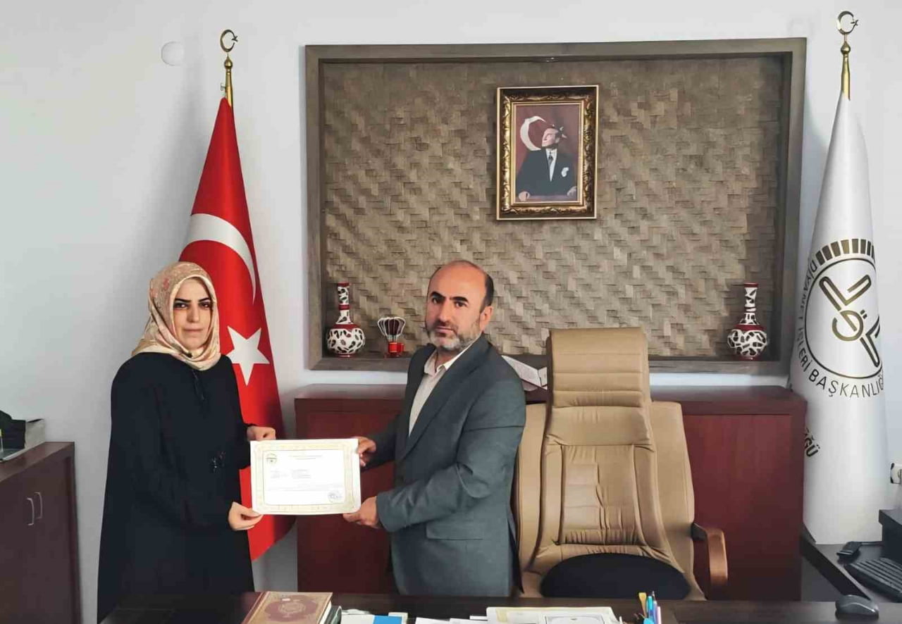 AYDINTEPE MÜFTÜLÜĞÜ PERSONELİ BAŞARI BELGESİYLE TALTİF EDİLDİ