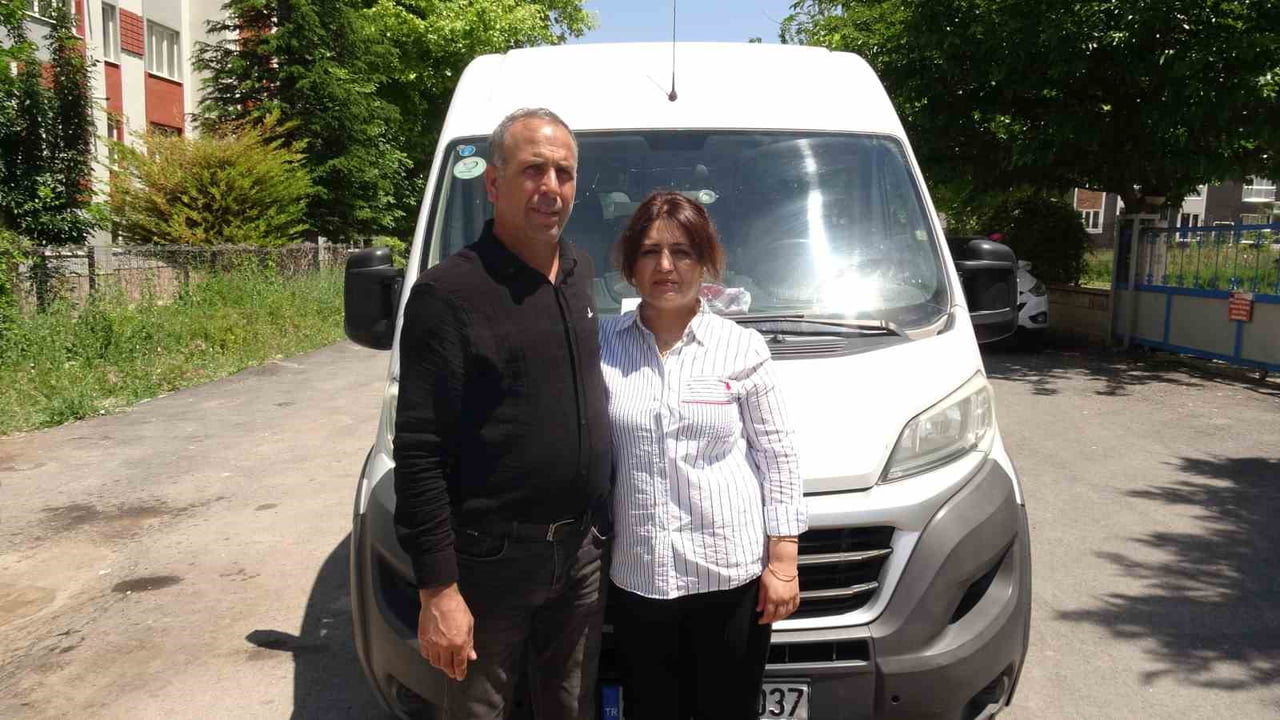 AYSEL CEYLAN VE EŞİ