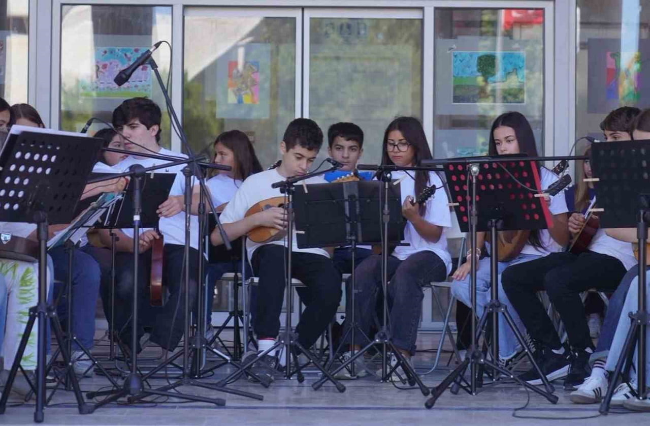 AYVALIK’TA ZEYTİN ÇEKİRDEKLERİNDEN SEZON FİNALİ KONSERİ