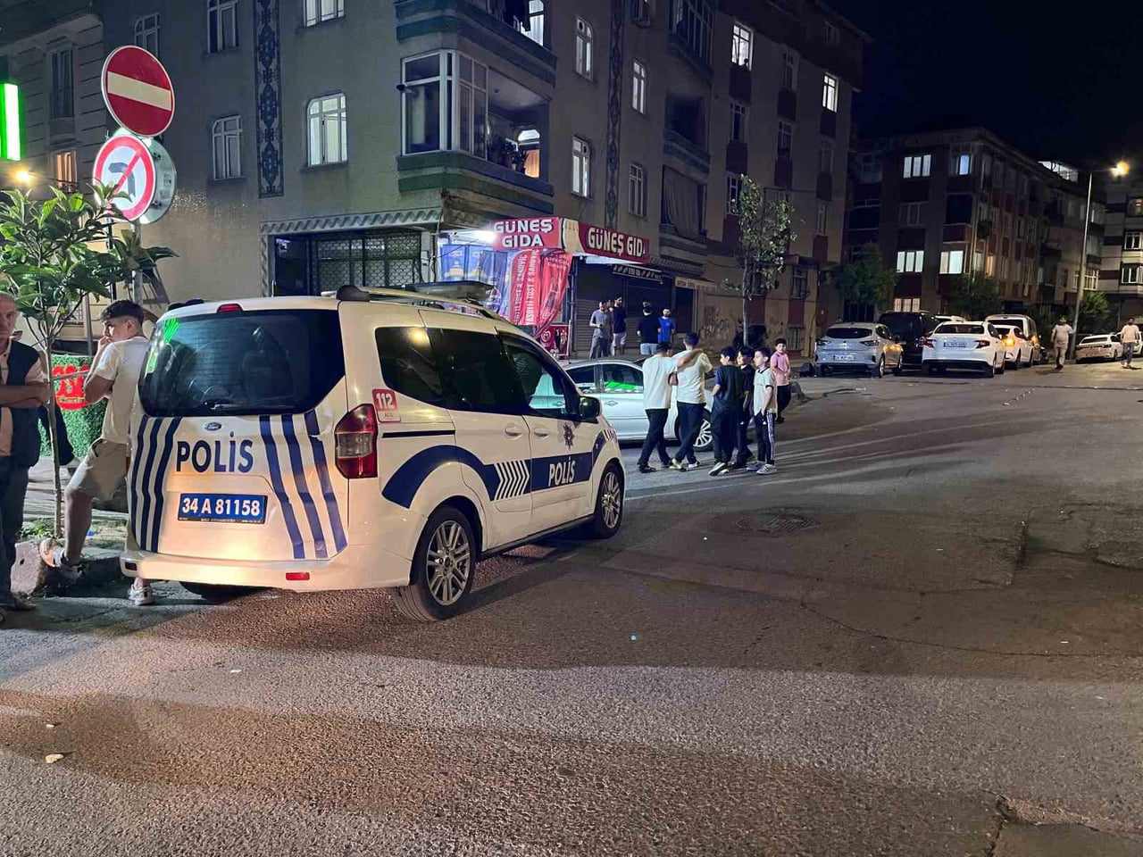 AZİOSMANPAŞA'DA MOTOSİKLETLİ ŞAHISLARCA SİLAHLI SALDIRI : 1 YARALI