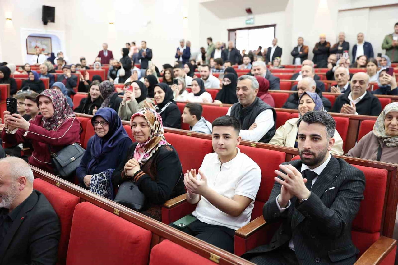 BAĞCILAR’DA EVLİLİK GÜNLERİNİ ÖZEL BİR TARİHLE TAÇLANDIRMAK VE UNUTULMAZ KILMAK İSTEYEN ÇİFTLER...