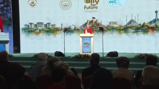 Bakan Göktaş: "Müslüman kadın liderler yetişmesini stratejik bir hedef olarak kabul ediyoruz"