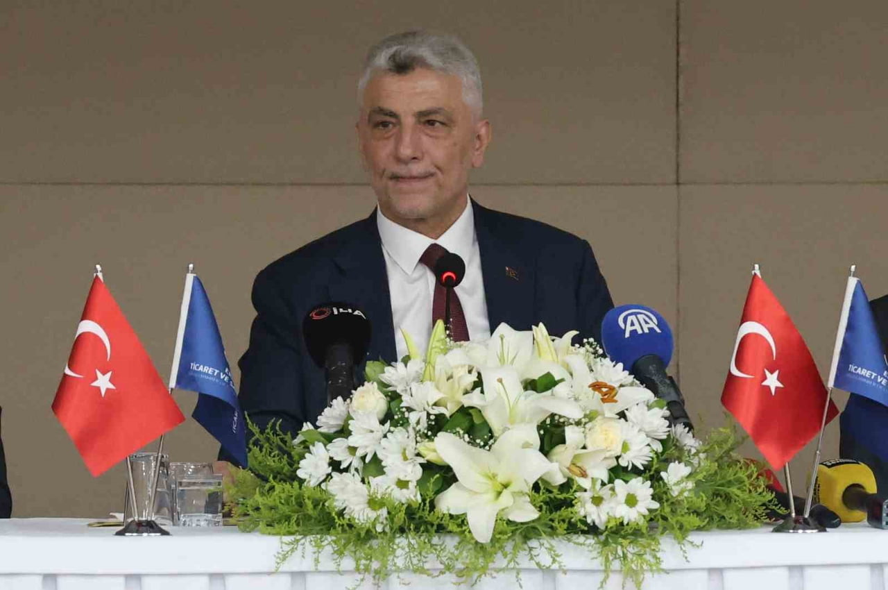 BAKAN ÖMER BOLAT, "TÜRKİYE 273 BUÇUK MİLYAR LİRA YILLIK İHRACAT YAPAN BİR ÜLKE KONUMUNA GELDİ. BU...