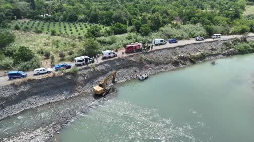 Balık tutma hevesiyle geldiği nehre aracıyla uçan adam öldü