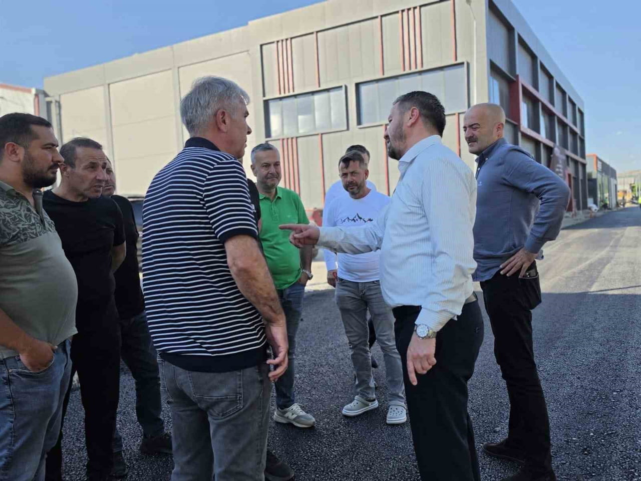 BALIKESİR'DE KÜÇÜK SANAYİ SİTESİNİN SORUNLARI ÇÖZÜLDÜ