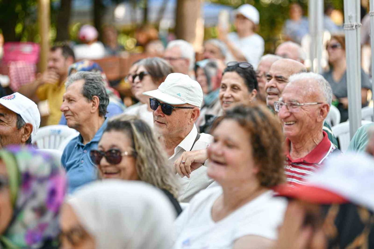BALIKESİR BÜYÜKŞEHİR BELEDİYE BAŞKANI AHMET AKIN, DEĞİRMEN BOĞAZI MESİRE ALANI’NDA DÜZENLENEN...
