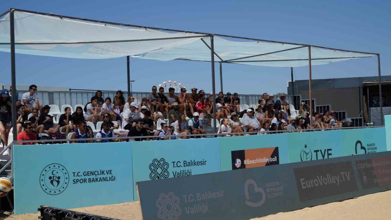 BALIKESİR BÜYÜKŞEHİR BELEDİYESİ VE TÜRKİYE VOLEYBOL FEDERASYONU İŞ BİRLİĞİNDE AYVALIK SARIMSAKLI...