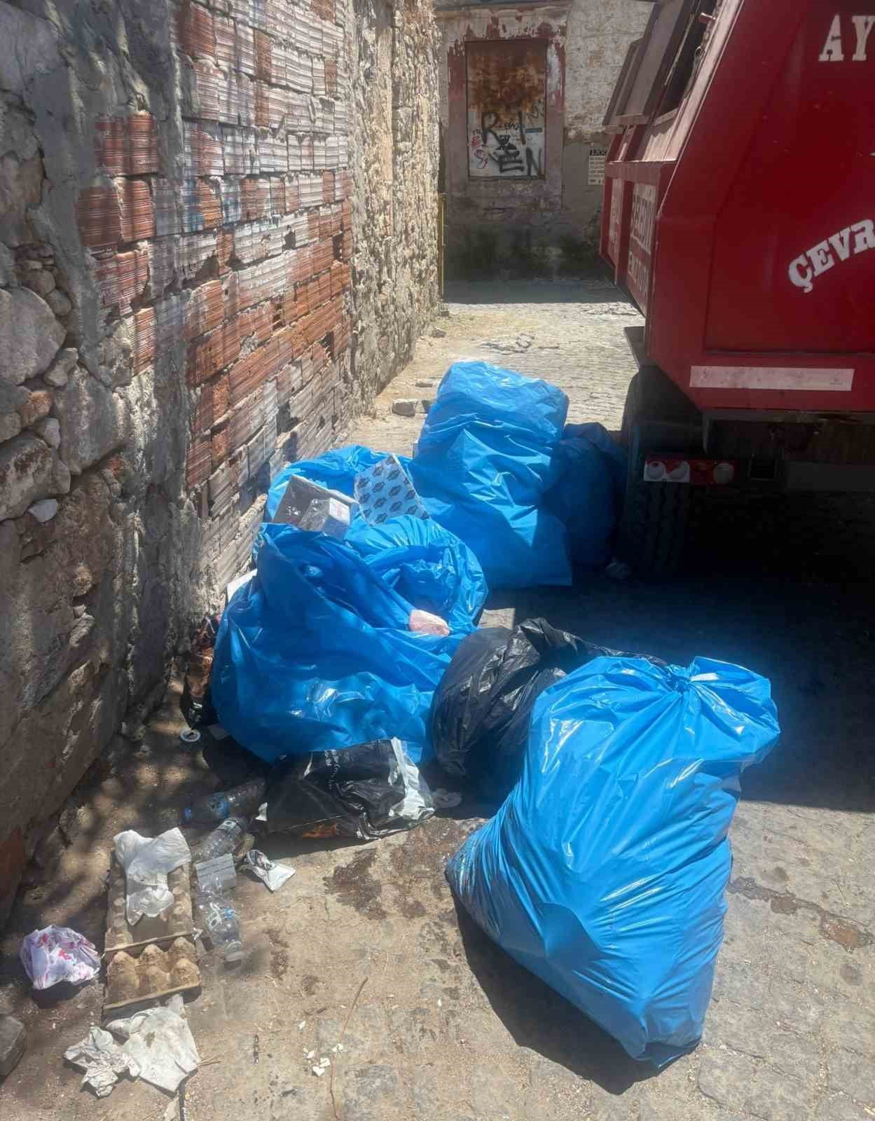 BALIKESİR’İN AYVALIK İLÇESİNDE ÇEVREYİ KİRLETTİĞİ TESPİT EDİLEN, TÜRKİYE GENELİNDE YÜZLERCE ŞUBESİ...