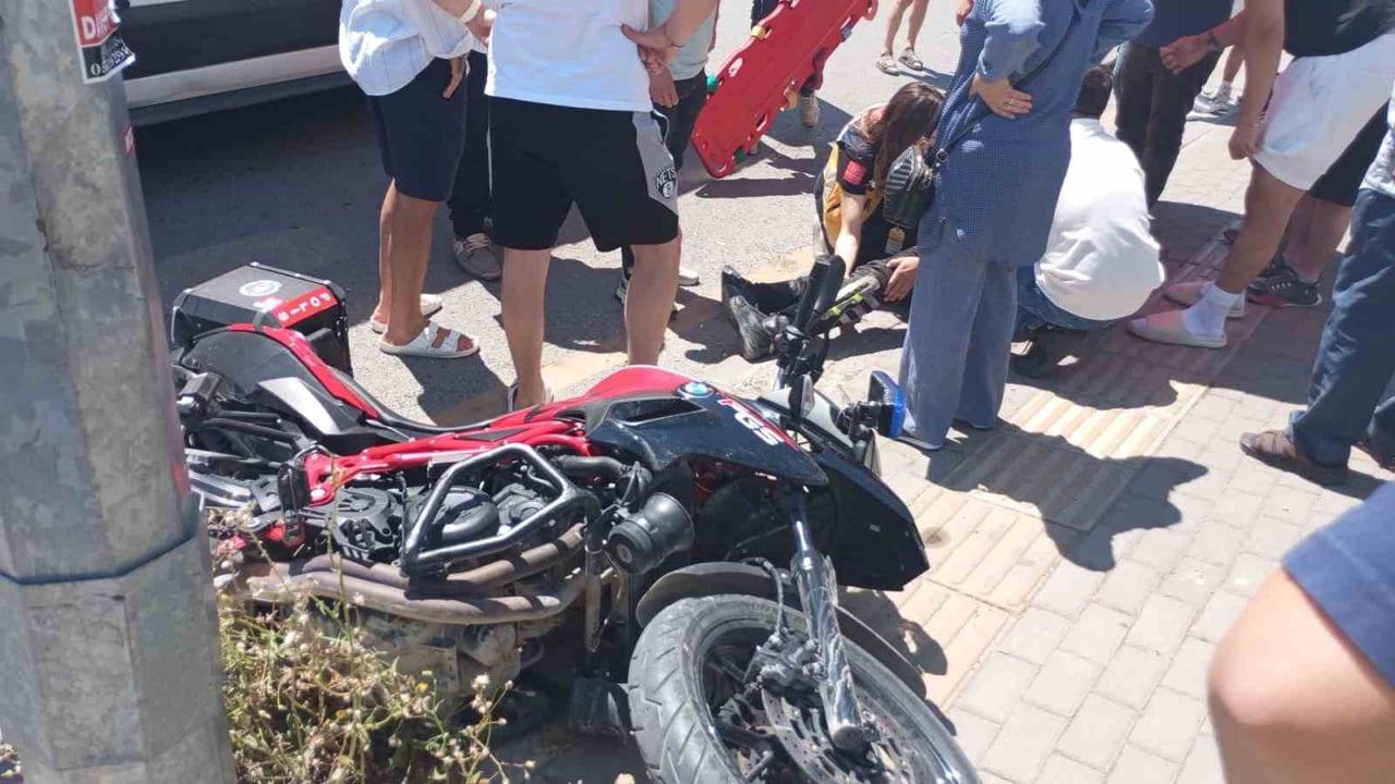 BARTIN'DA SEYİR HALİNDEKİ MOTOSİKLETE ARACIN ÇARPMASI SONUCU MEYDANA GELEN KAZADA BİR KİŞİ...