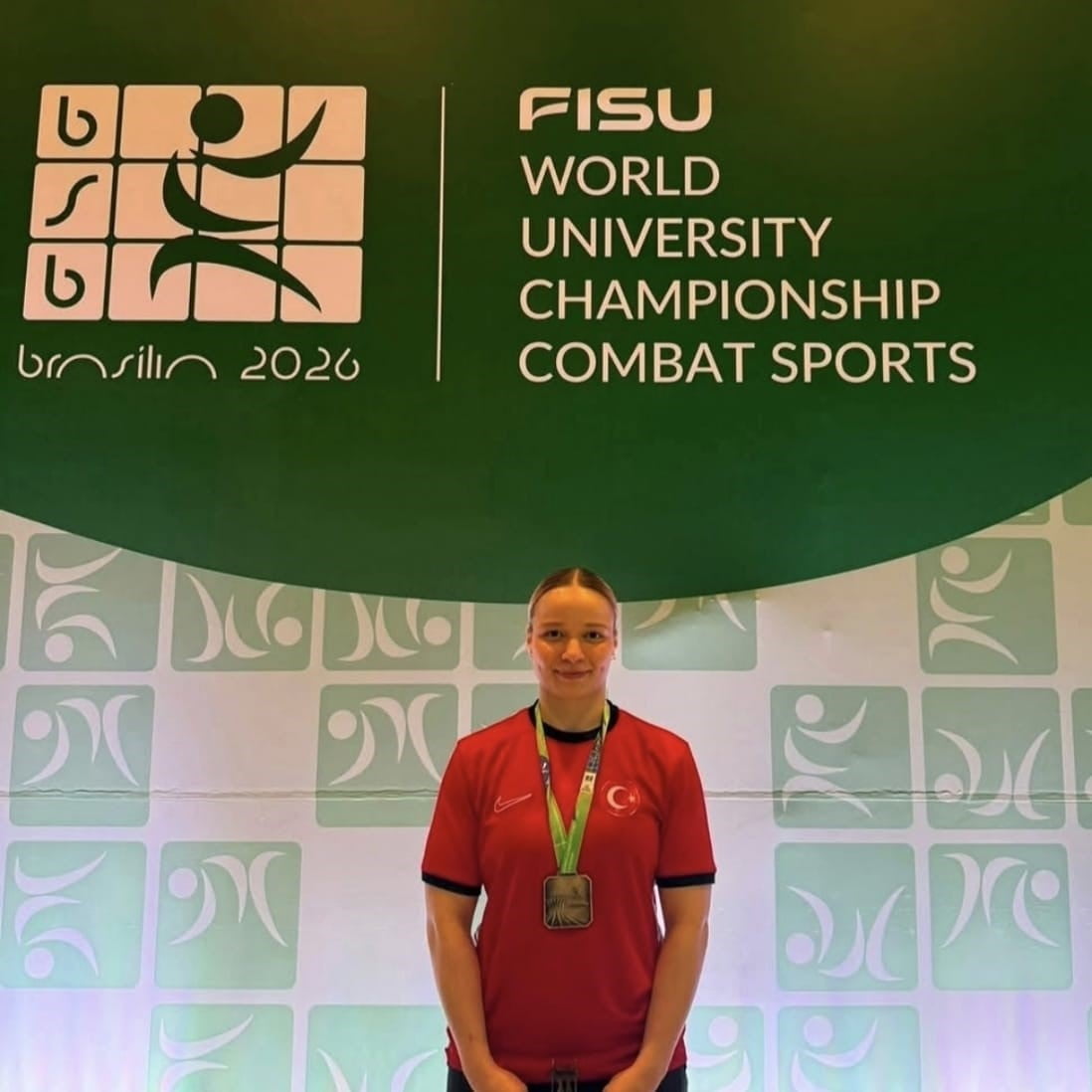 BARTIN ÜNİVERSİTESİ (BARÜ) SPOR BİLİMLERİ FAKÜLTESİ ÖĞRENCİSİ BÜKRENAZ SERT, FISU DÜNYA...