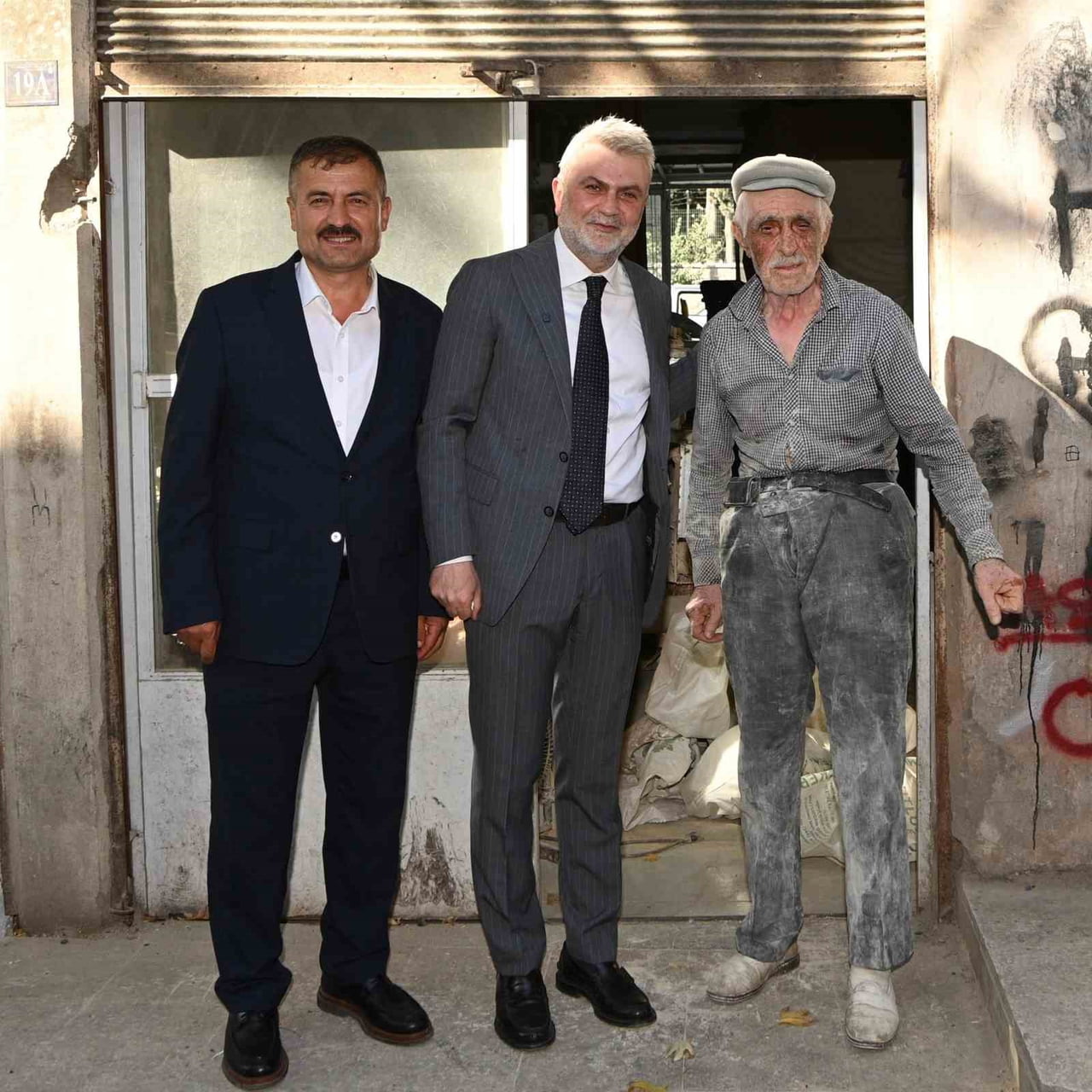 BAŞKAN GÖRGEL, "ESNAFIMIZLA, HEMŞEHRİLERİMİZLE BİR ARAYA GELEREK BEKLENTİLERİNİ YERİNDE TESPİT...