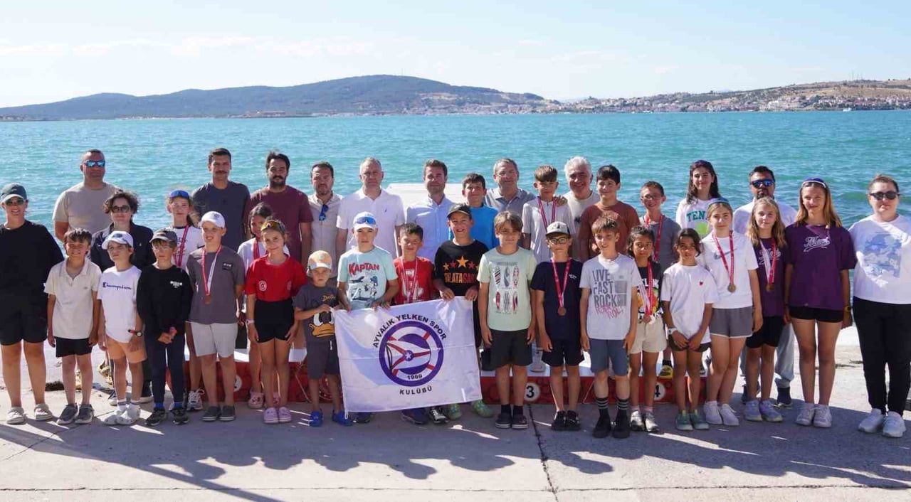 BAŞKAN MESUT ERGİN, BÖLGE YELKEN YARIŞLARI’NDA SPORCULARIN HEYECANINA ORTAK OLDU