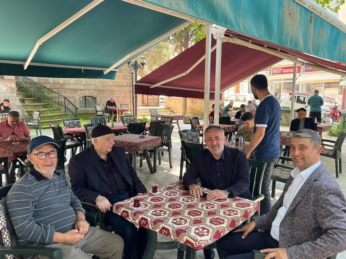 BAŞKAN YILDIRIM ESNAFLA BULUŞTU