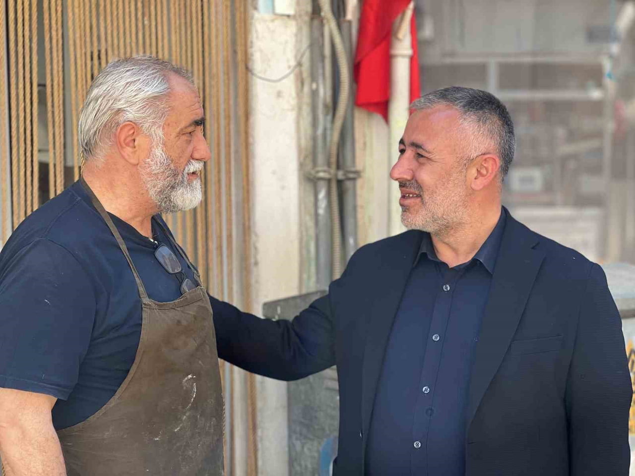 BAŞKAN YILDIRIM ESNAFLA BULUŞTU