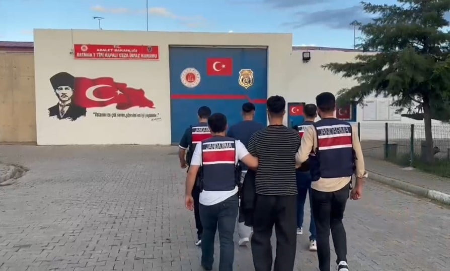BATMAN'DA YASADIŞI BAHİS ŞEBEKESİNE OPERASYON: 2 TUTUKLAMA