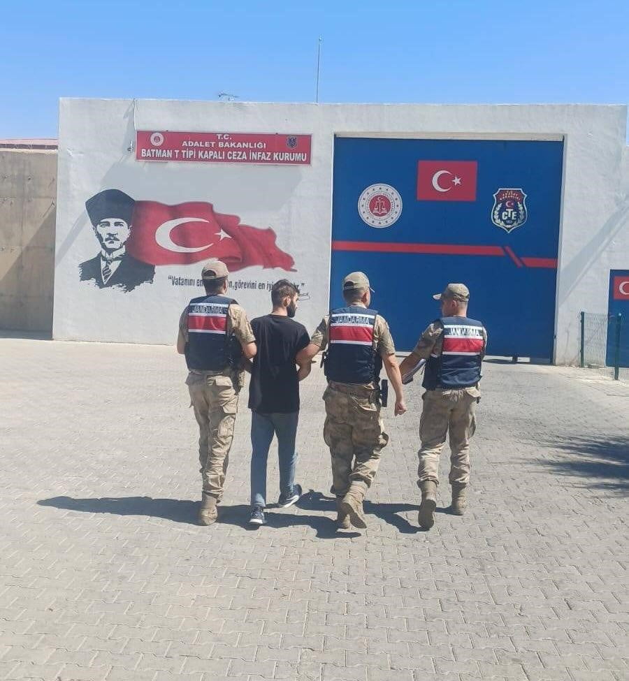 BATMAN İL JANDARMA KOMUTANLIĞI TARAFINDAN YÜRÜTÜLEN PLANLI FAALİYETLERDE, HAKLARINDA ÇEŞİTLİ...