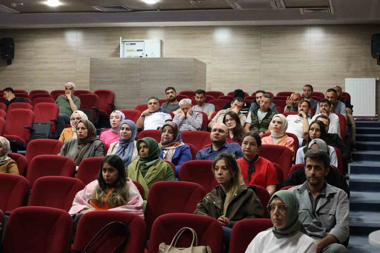 BAYBURT'TA 'SAĞLIKLI HAYAT SAATLERİ' PROGRAMI DÜZENLENDİ