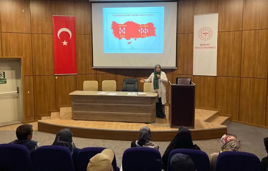 BAYBURT'TA HAZİRAN AYI DİYABET OKULU EĞİTİMLERİ TAMAMLANDI