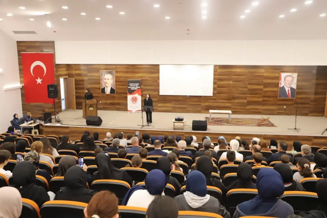 BAYBURT'TA İSTANBUL'UN FETHİ'NİN 573. YILI PROGRAMLA KUTLANDI