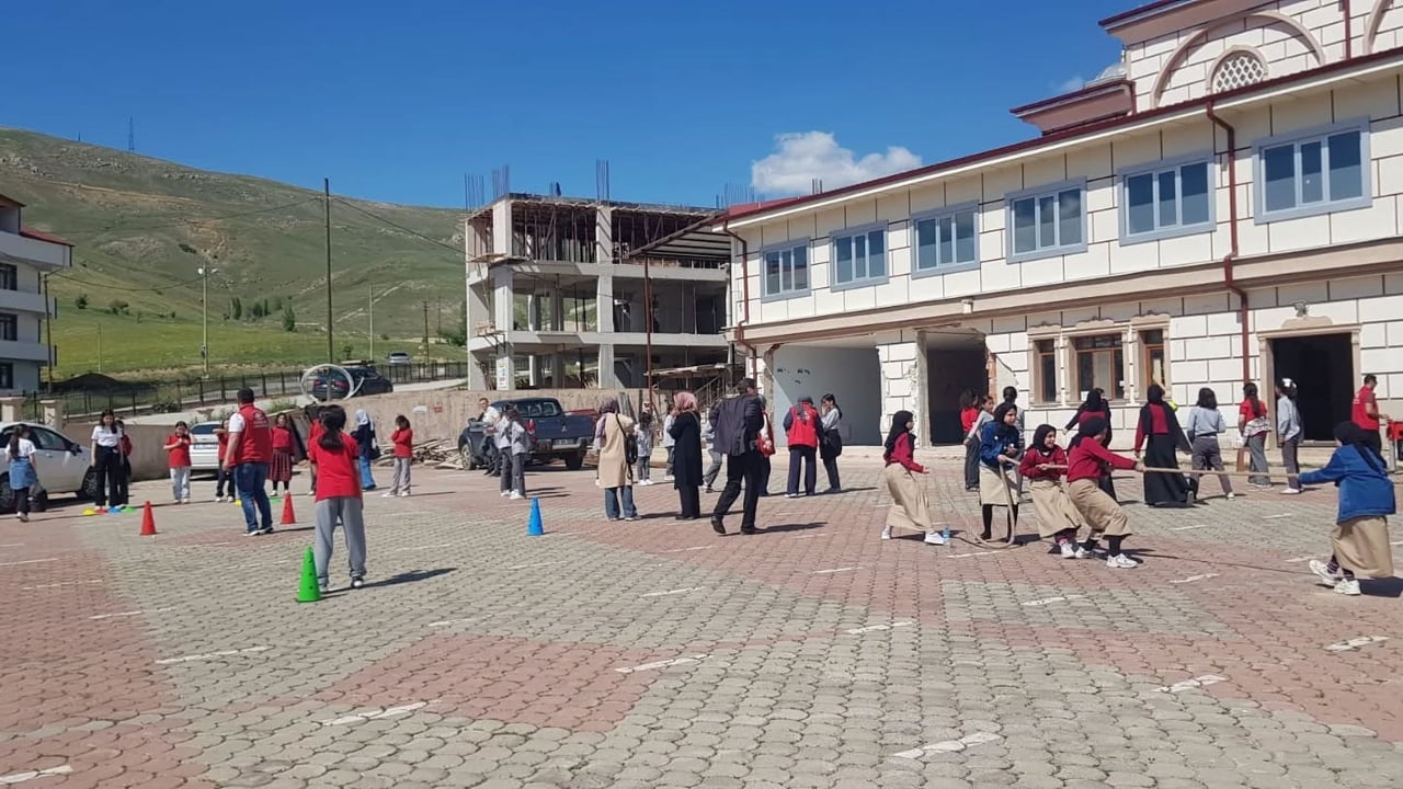 BAYBURT’TA ÇEDES YIL SONU ŞENLİĞİ DÜZENLENDİ