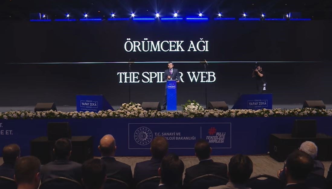 BAYKAR YÖNETİM KURULU BAŞKANI SELÇUK BAYRAKTAR: “BİZİM GAYEMİZ, İNSANIN MAKİNELEŞTİĞİ DEĞİL...