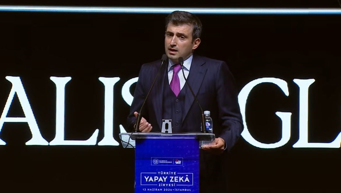 BAYKAR YÖNETİM KURULU BAŞKANI SELÇUK BAYRAKTAR: “BİZİM GAYEMİZ, İNSANIN MAKİNELEŞTİĞİ DEĞİL...