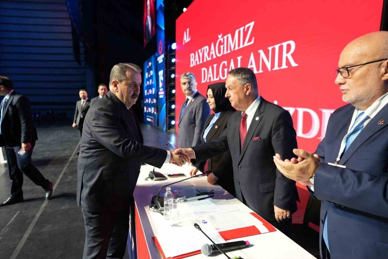 BBP’NİN KURULTAYINDA BURSA’DAN 5 İSİM MKYK’YA SEÇİLDİ