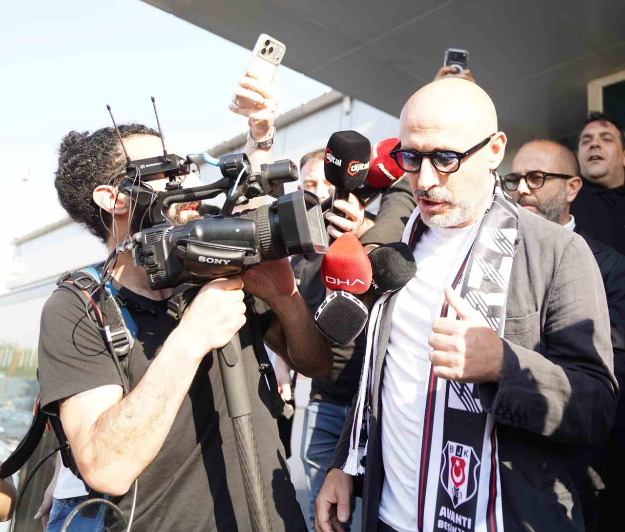 BEŞİKTAŞ'IN TEKNİK DİREKTÖRLÜK GÖREVİ İÇİN ANLAŞMA SAĞLADIĞI VİNCENZO ITALİANO, İSTANBUL'A GELDİ....