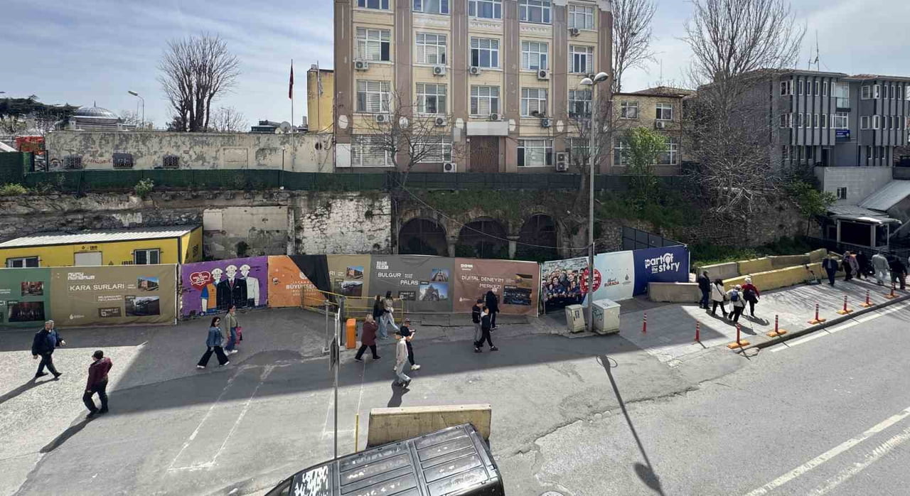 BEYAZIT BİRİNCİ SARNICI, YÜZYILLAR ÖNCESİNDEN GÜNÜMÜZE ULAŞAN MİMARİSİYLE DİKKAT...