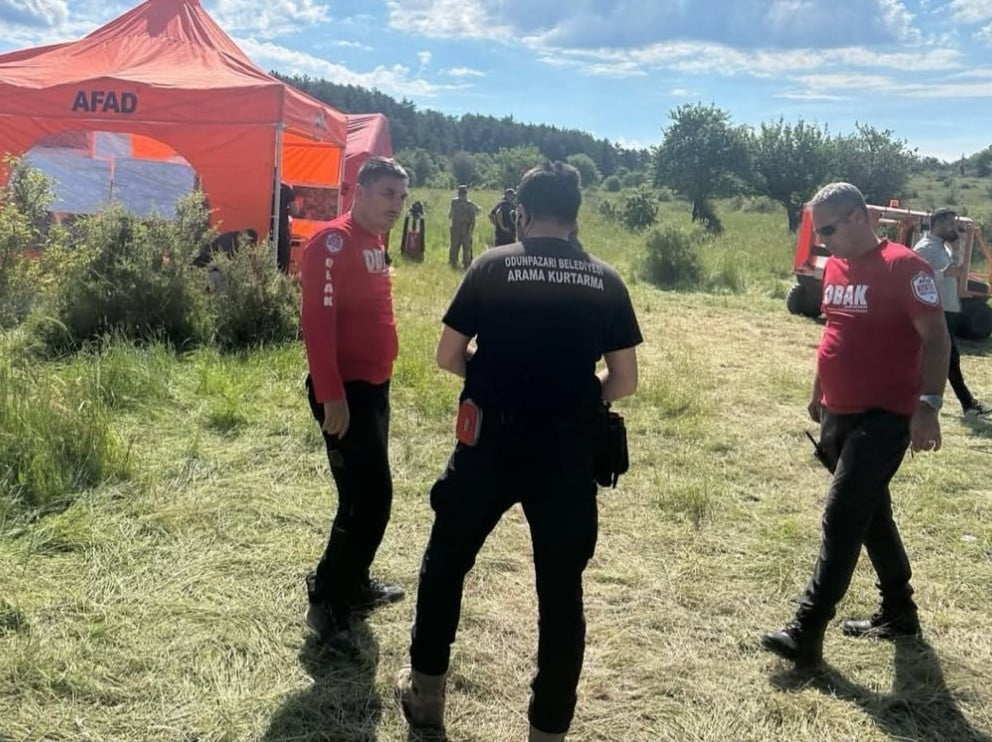 BEYPAZARI'NDA KAYIP OLAN ARİF UYSAL'IN ARAMA ÇALIŞMALARINA ESKİŞEHİR'DEN KATILAN 27 PERSONEL...