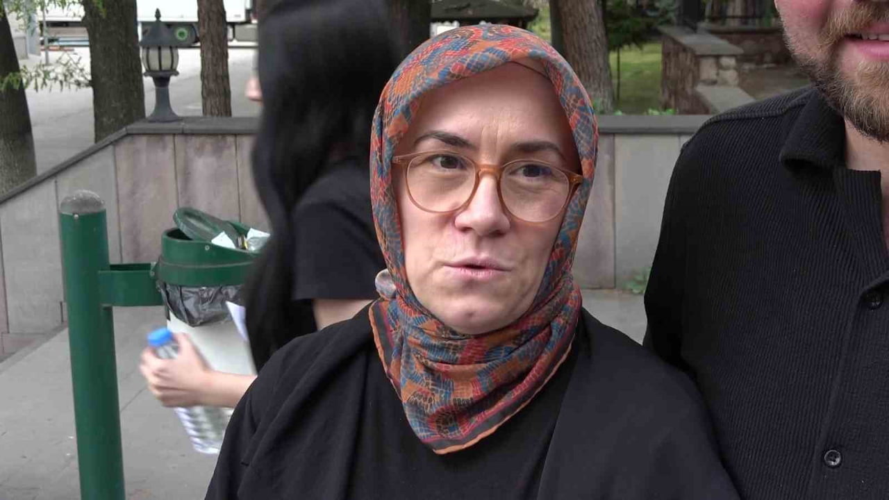 BEYZA YILMAZ, SINAV ÖNCESİ GAZETECİLERE AÇIKLAMA YAPTI