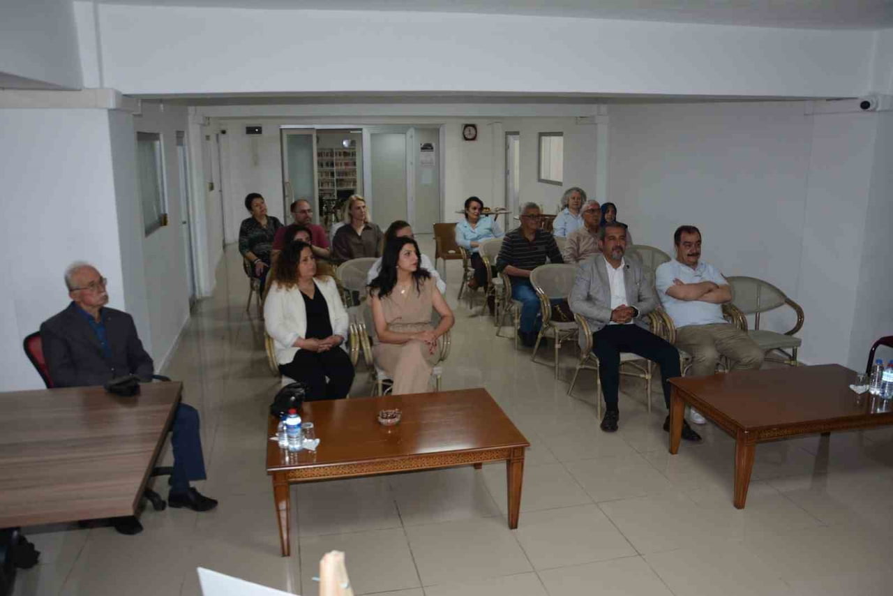 BİLECİK'TE 'İKLİM DEĞİŞİKLİĞİ VE SÜRDÜRÜLEBİLİRLİK'  KONULU SÖYLEŞİ...