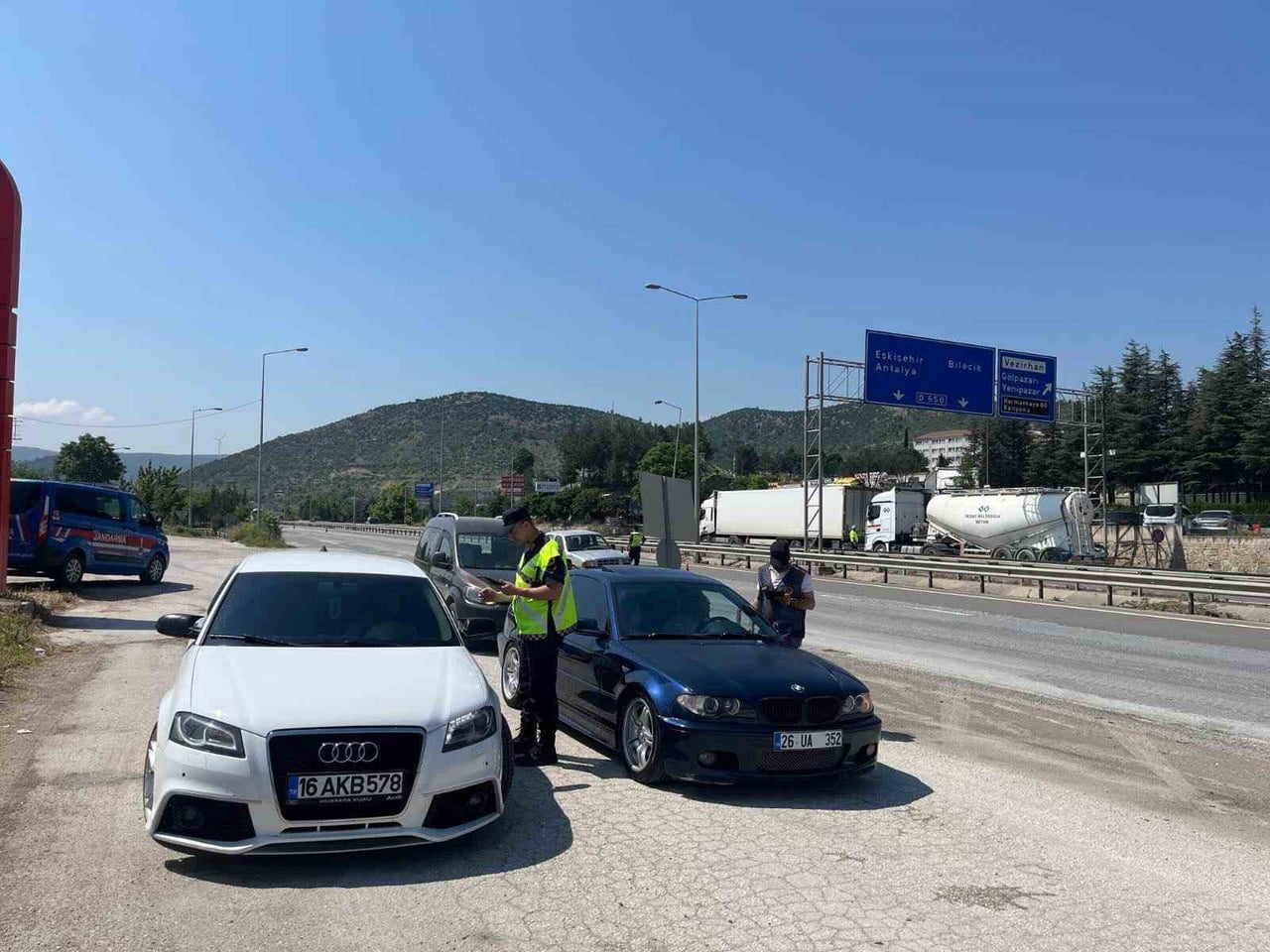BİLECİK'TE TEFECİLİK YAPTIĞI TESPİT EDİLEN 1 KİŞİ GÖZALTINA ALINDI
