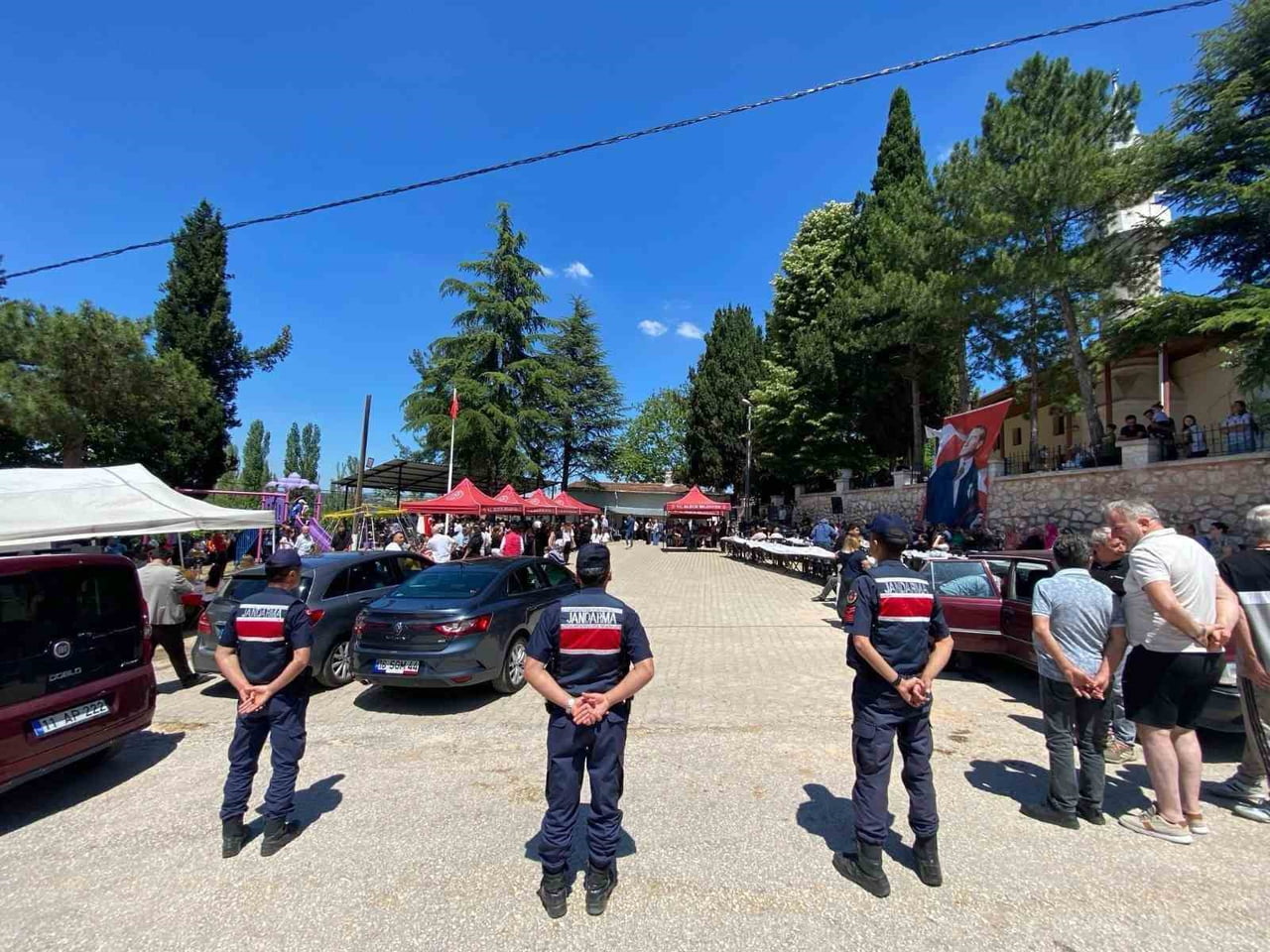 BİLECİK’TE 400 VATANDAŞA ORMAN YANGINI VE DOLANDIRICILIK UYARISI
