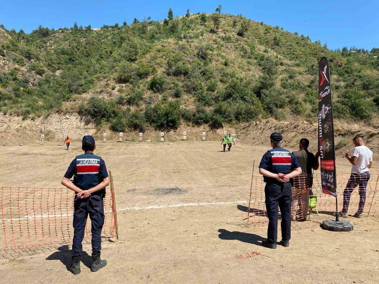 BİLECİK’TE ATIŞ ETKİNLİĞİNDE ÜST DÜZEY GÜVENLİK TEDBİRİ