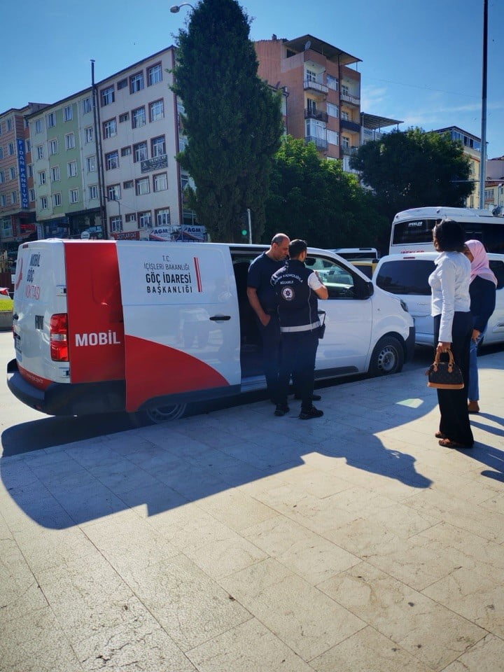 BİLECİK’TE DÜZENSİZ GÖÇE GEÇİT YOK