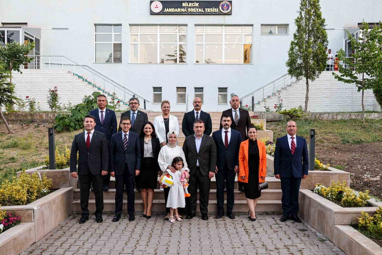 BİLECİK’TE GÖREV DEĞİŞİMİ ÖNCESİ VEDA PROGRAMI DÜZENLENDİ