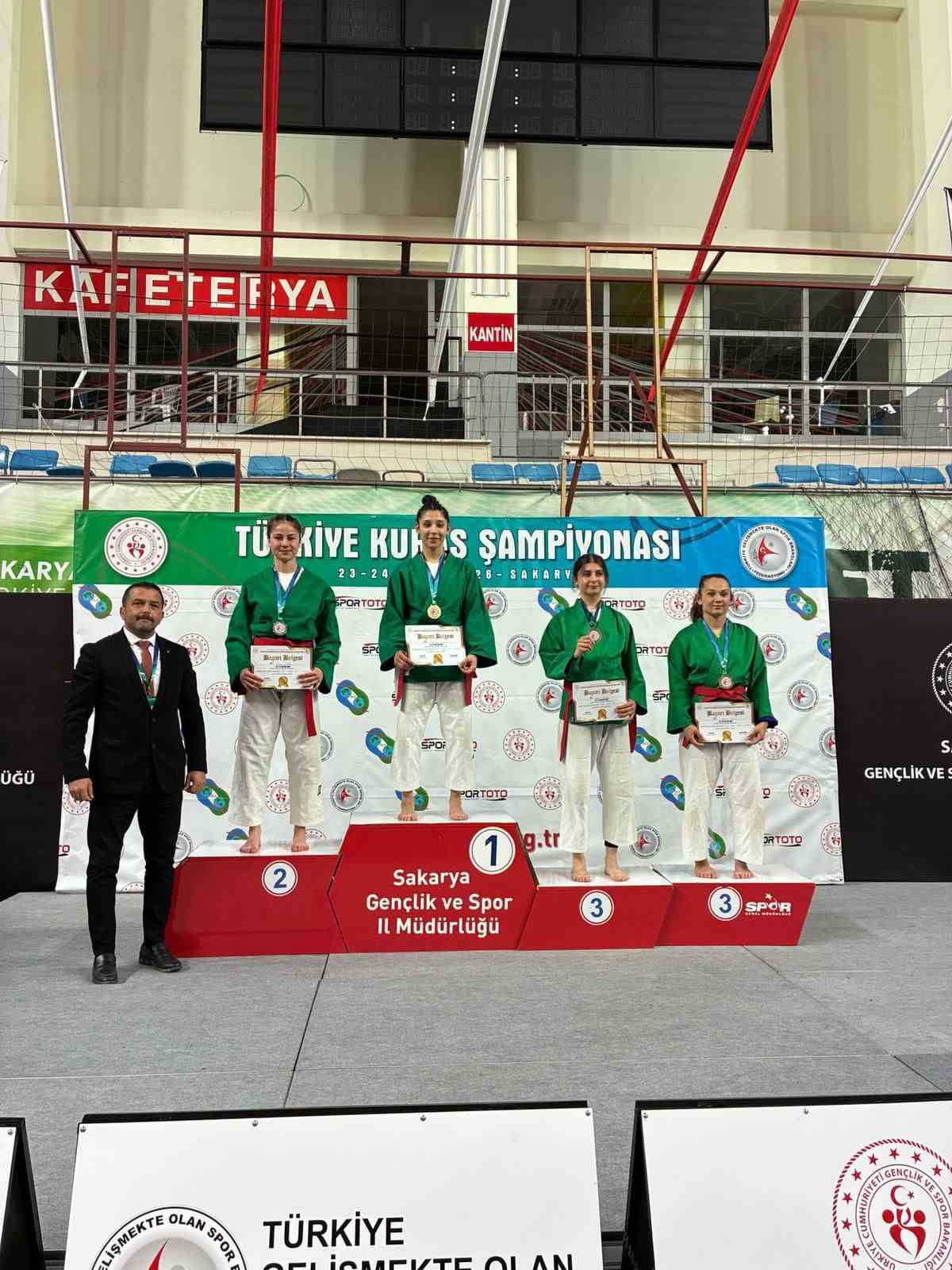 BİLECİKLİ SPORCULAR TÜRKİYE ŞAMPİYONASI’NA DAMGA VURDU