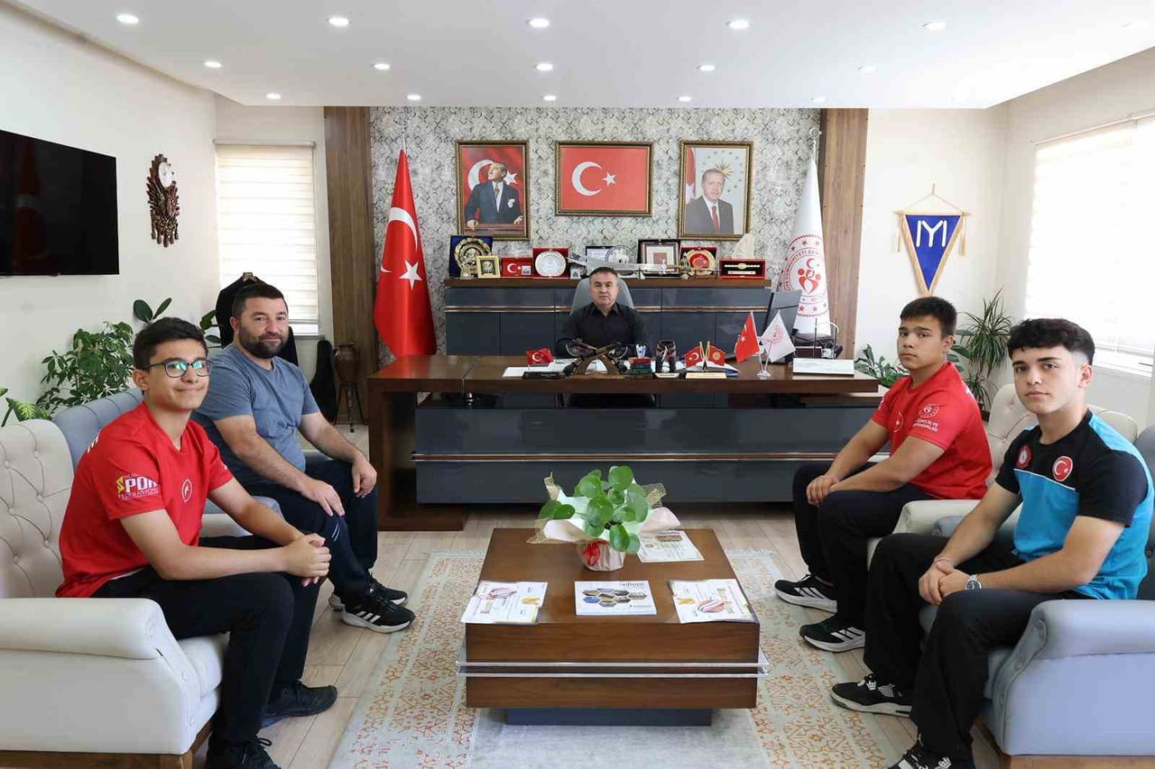 BİLECİKLİ SPORCULARDAN GURURLANDIRAN TÜRKİYE DERECESİ