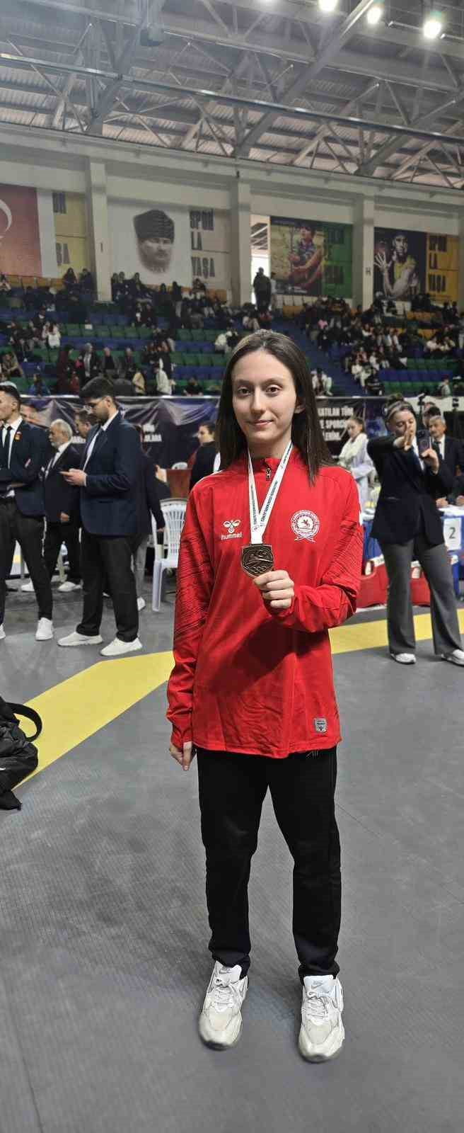 BİLECİKLİ TAEKWONDOCULAR MİLLİ TAKIM YOLUNDA TARİH YAZDI