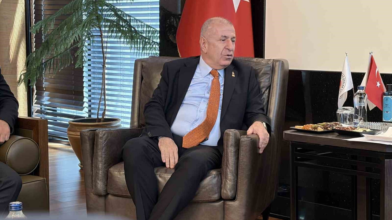 BİR DİZİ PROGRAM İÇİN KAYSERİ’YE GELEN ZAFER PARTİSİ GENEL BAŞKANI ÜMİT ÖZDAĞ, KAYSERİ SANAYİ...