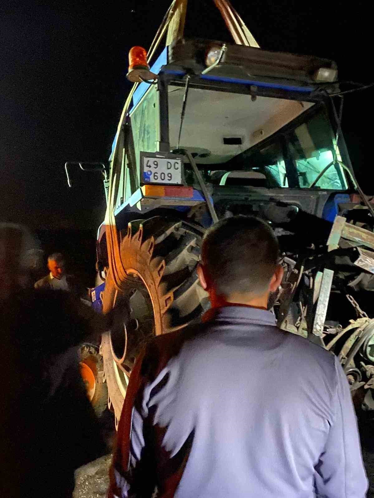 BİTLİS’İN GÜROYMAK İLÇESİNDE MEYDANA GELEN TRAFİK KAZASINDA 3 KİŞİ YARALANDI.