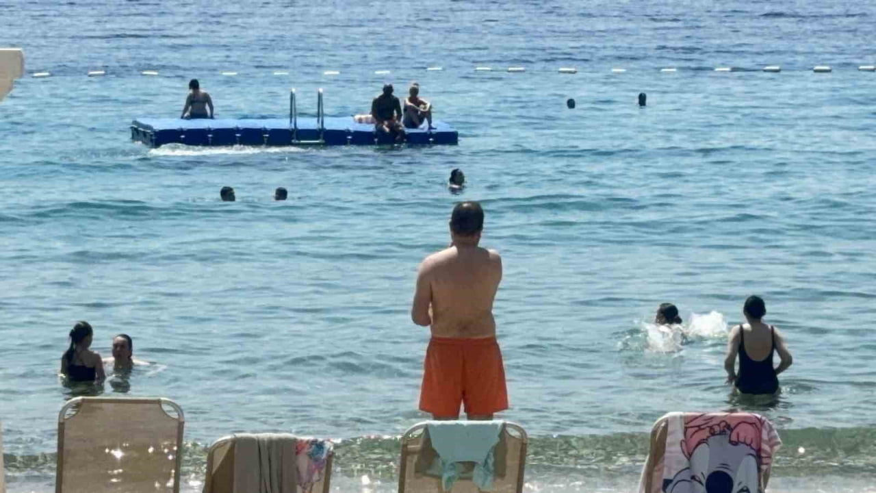 BODRUM İLÇESİNDE OKULLARIN KAPANMASI VE YAZ TATİLİNİN BAŞLAMASIYLA BİRLİKTE SAHİLLERDE BEKLENEN...