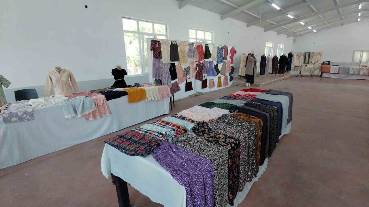 BOLU'NUN MUDURNU İLÇESİNE BAĞLI ALPAGUT KÖYÜNDE, HALK EĞİTİMİ MERKEZİ TARAFINDAN AÇILAN KURSU...